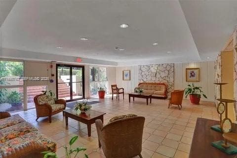 1205 Mariposa Ave # 219, Coral Gables FL 33146 — 16