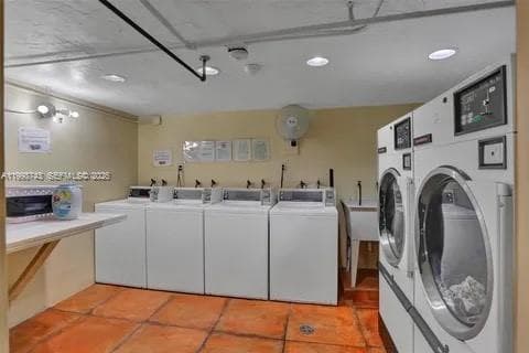 1205 Mariposa Ave # 219, Coral Gables FL 33146 — 10