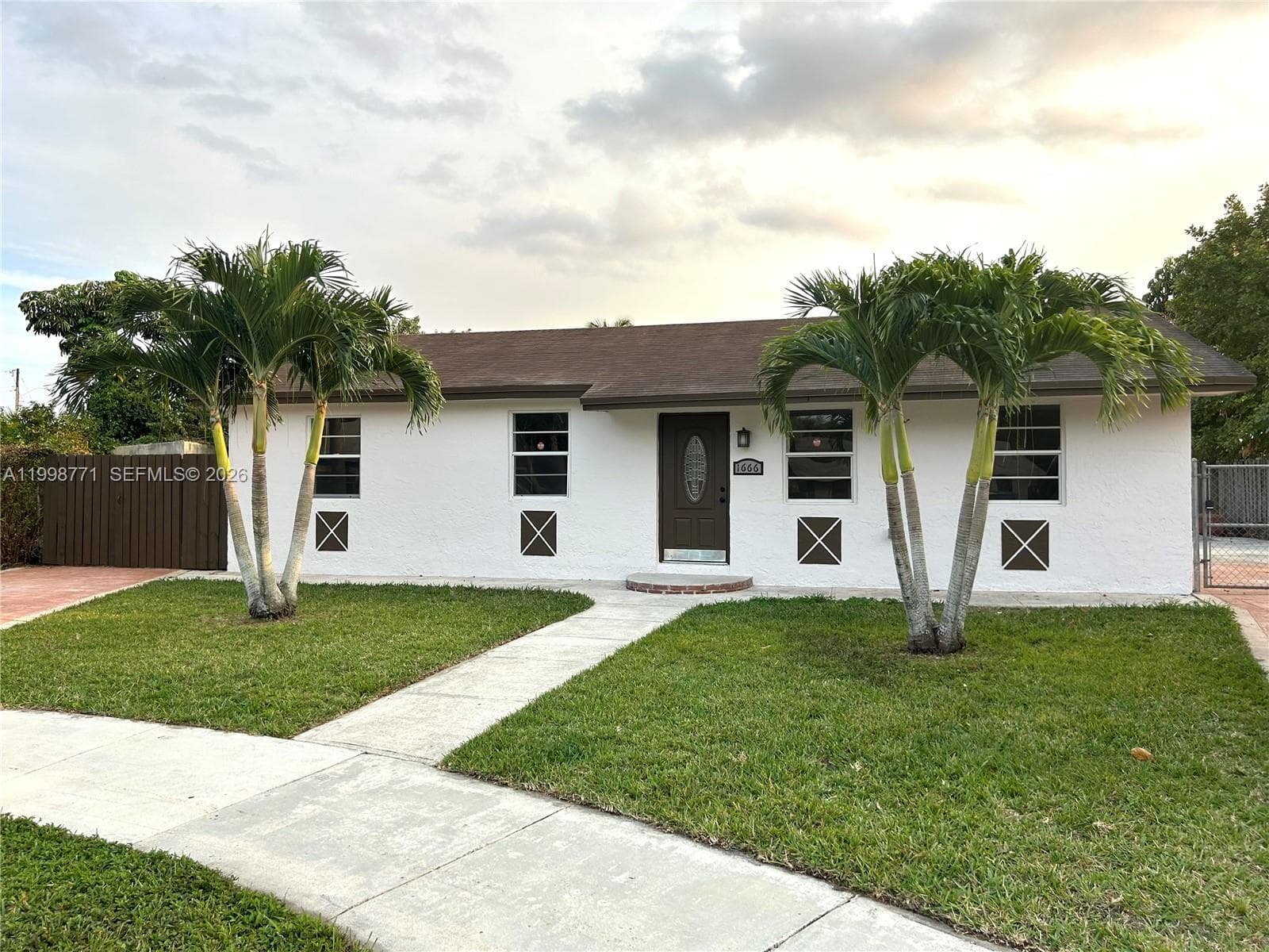 1666 SW 3rd Ct, Homestead FL 33030 — 3