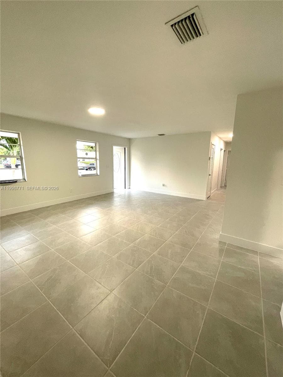 1666 SW 3rd Ct, Homestead FL 33030 — 20