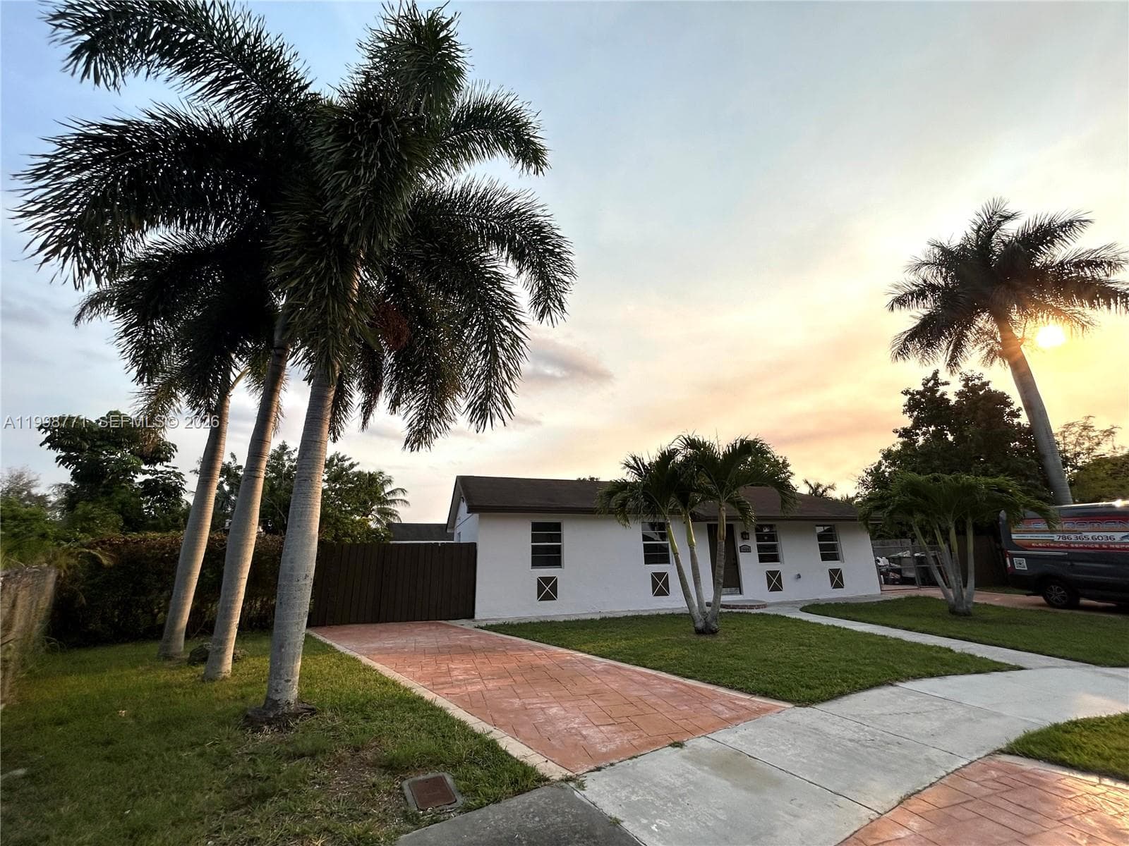 1666 SW 3rd Ct, Homestead FL 33030 — 11