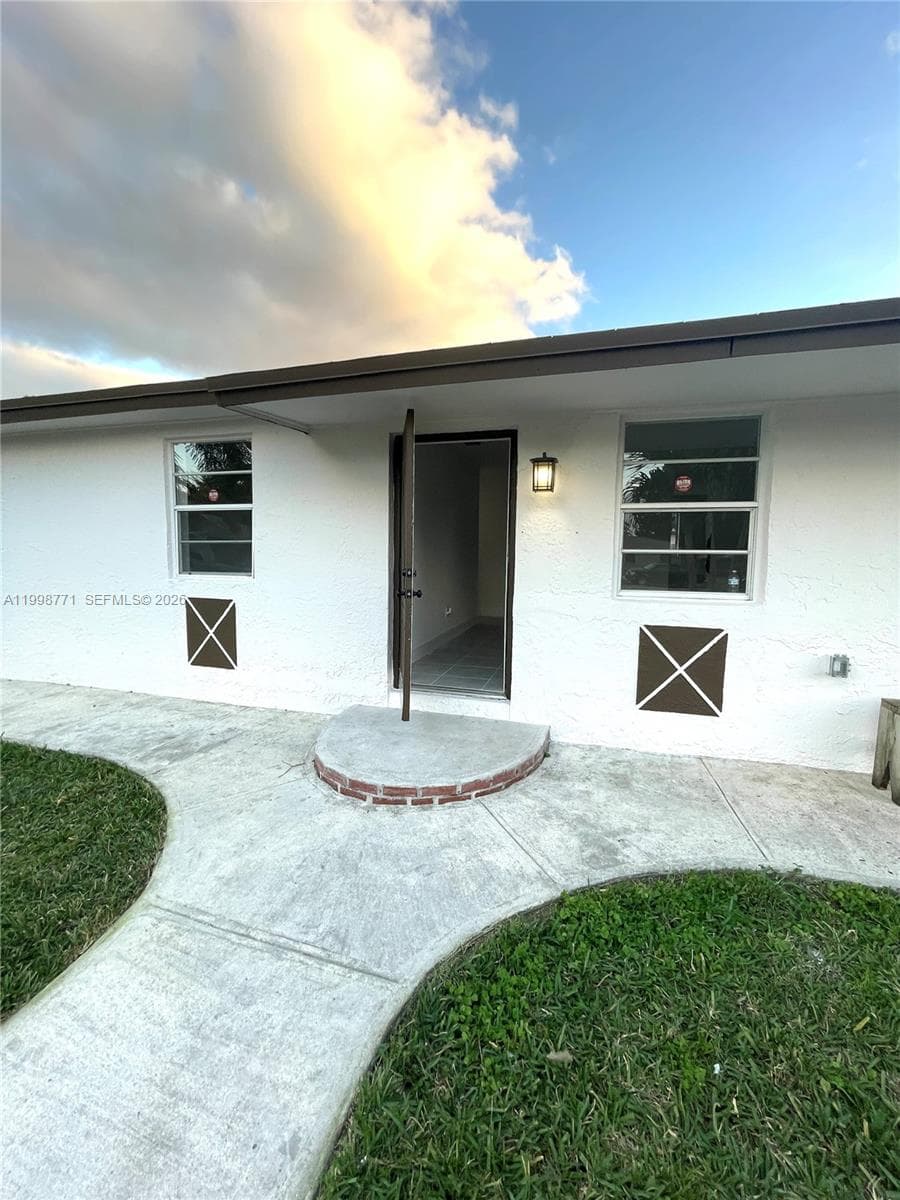 1666 SW 3rd Ct, Homestead FL 33030 — 8