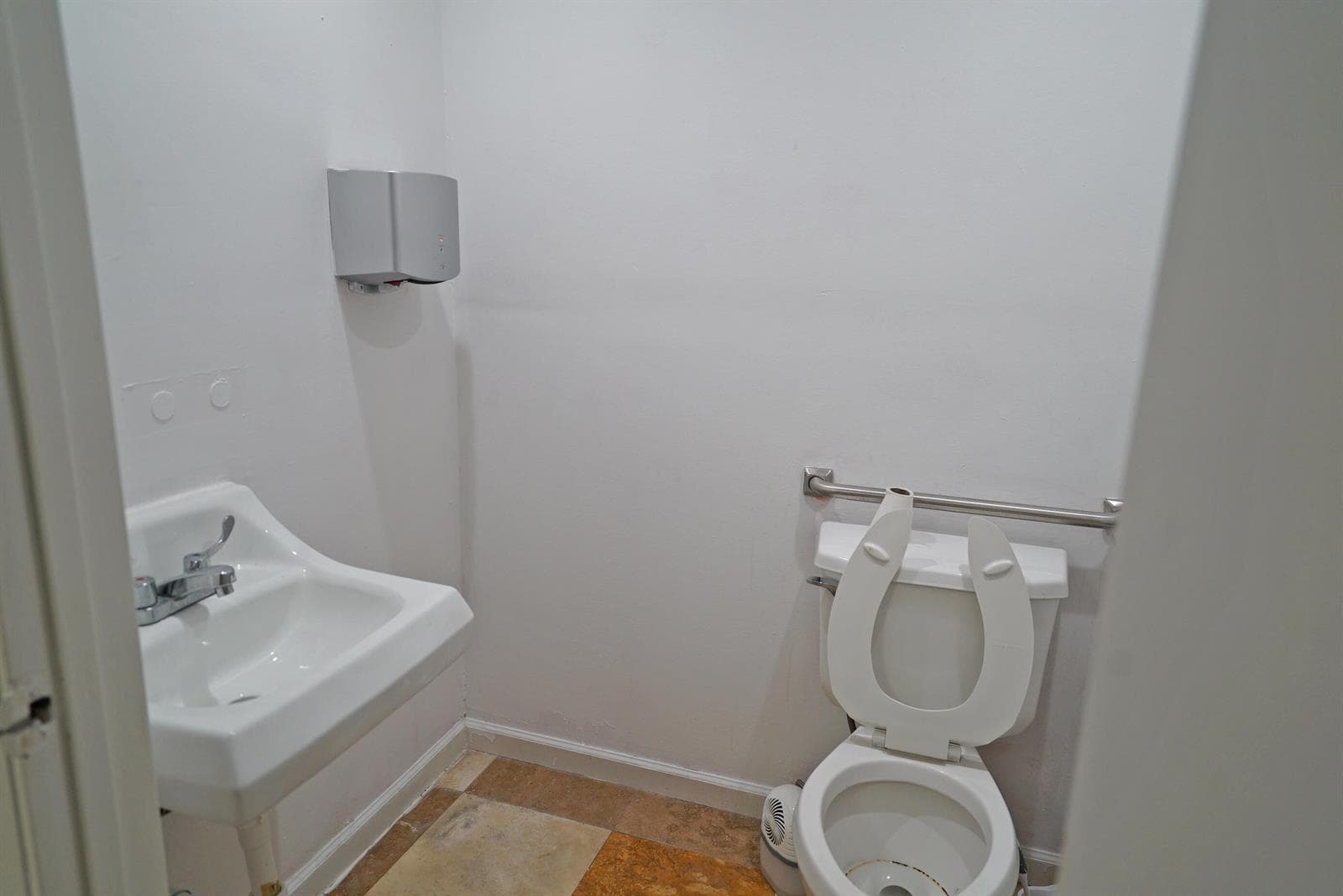 1365 SW 22nd Street, Miami FL 33145 — 35