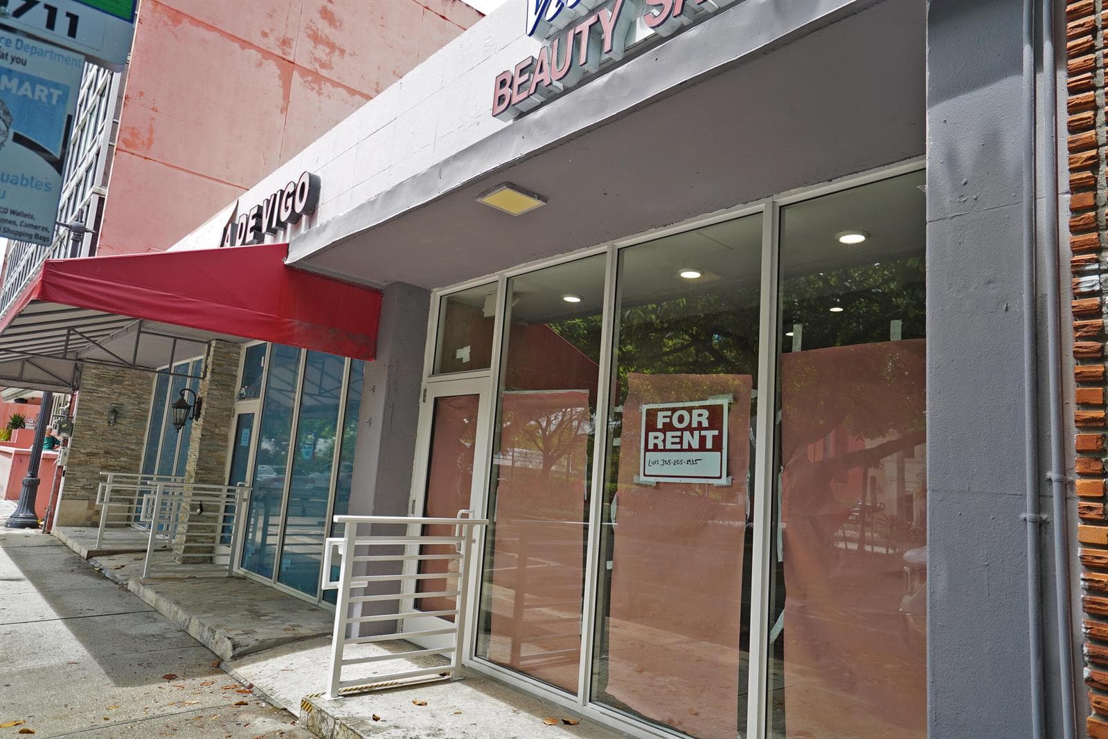 1365 SW 22nd Street, Miami FL 33145 — 64