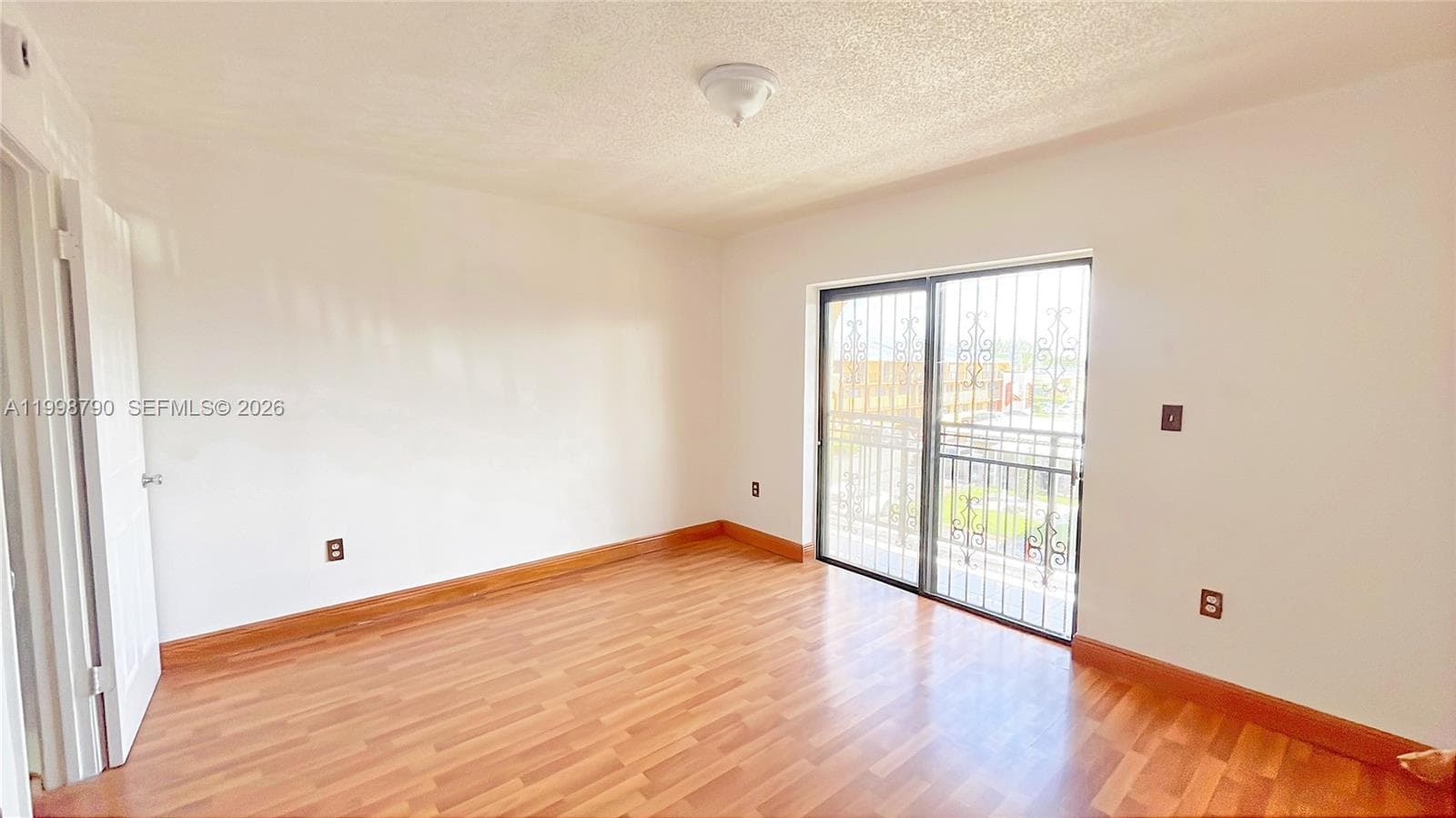 1283 W 51st Place # 12, Hialeah FL 33012 — 24