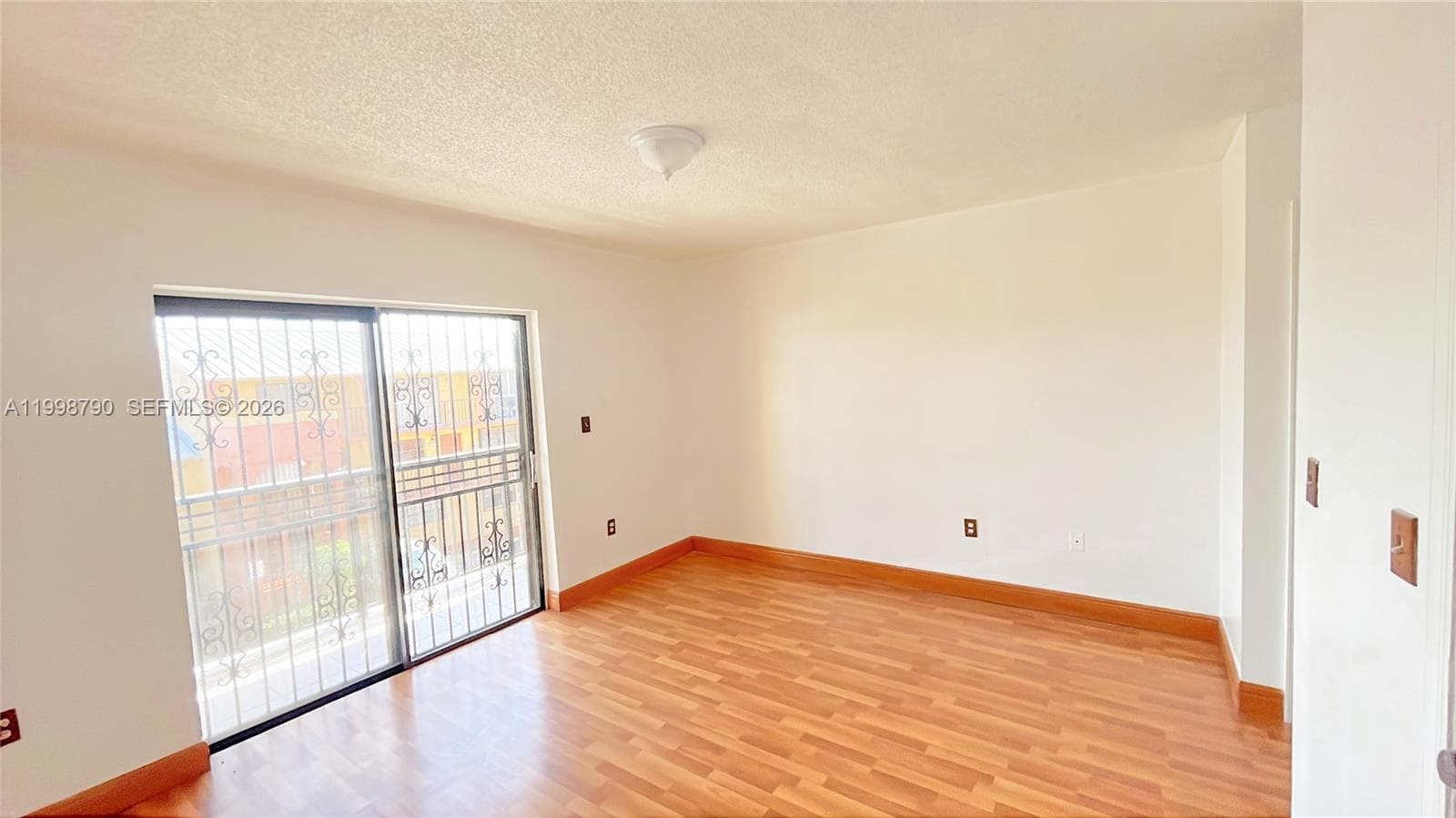 1283 W 51st Place # 12, Hialeah FL 33012 — 34
