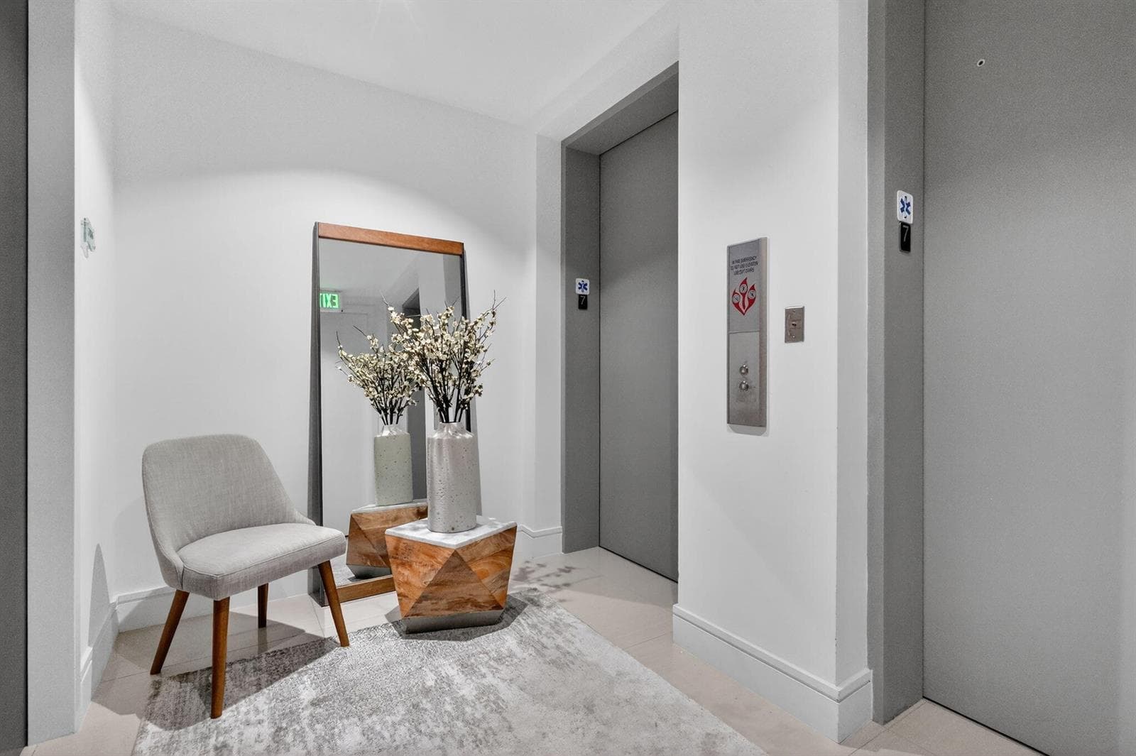 3250 NE 188th Street # 706, Aventura FL 33180 — 2