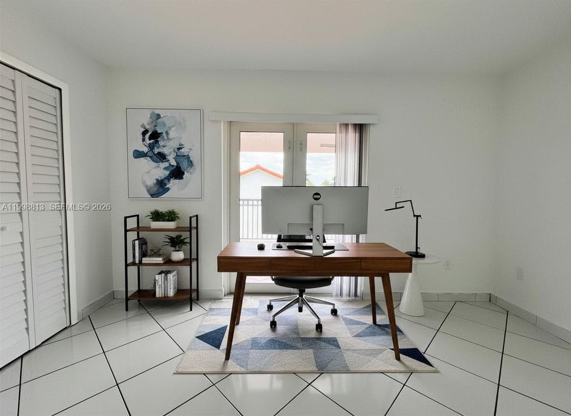 10140 SW 26th Ter, Miami FL 33165 — 17