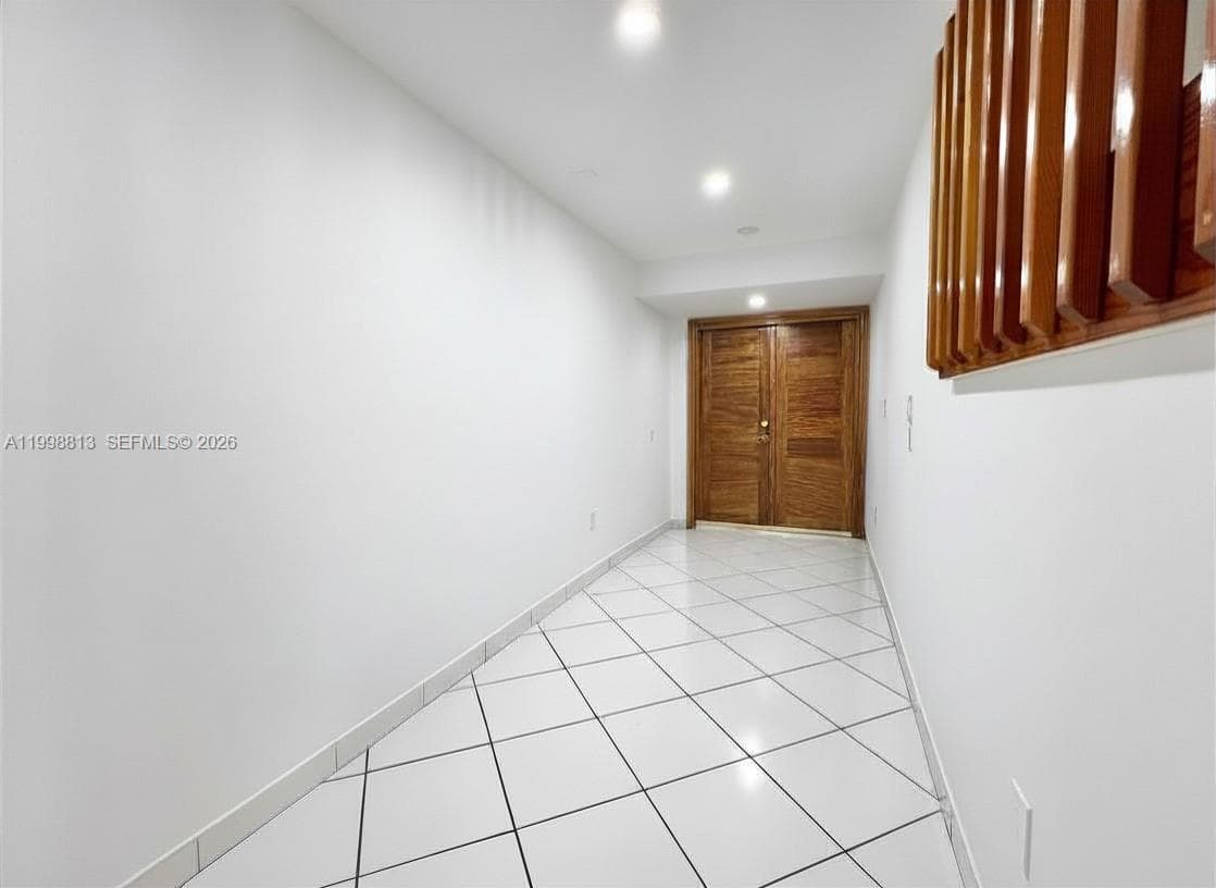 10140 SW 26th Ter, Miami FL 33165 — 32