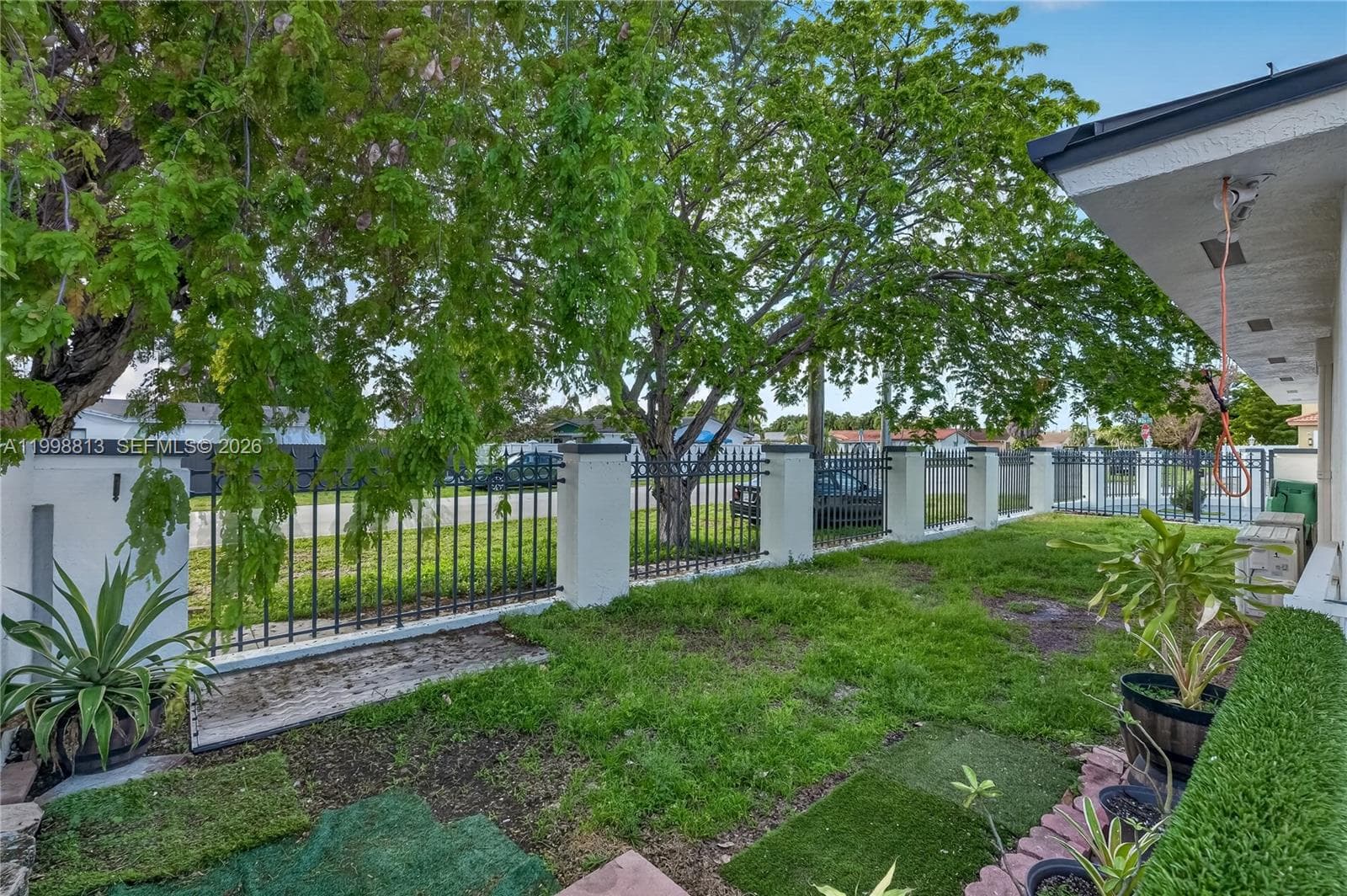 10140 SW 26th Ter, Miami FL 33165 — 70