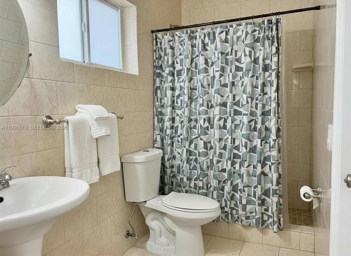 10140 SW 26th Ter, Miami FL 33165 — 8