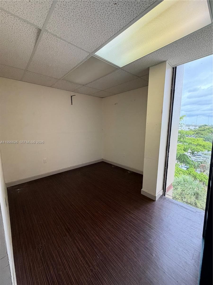 101 NW 167th St, North Miami Beach FL 33169 — 12