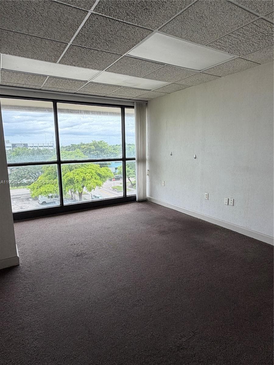 101 NW 167th St, North Miami Beach FL 33169 — 24