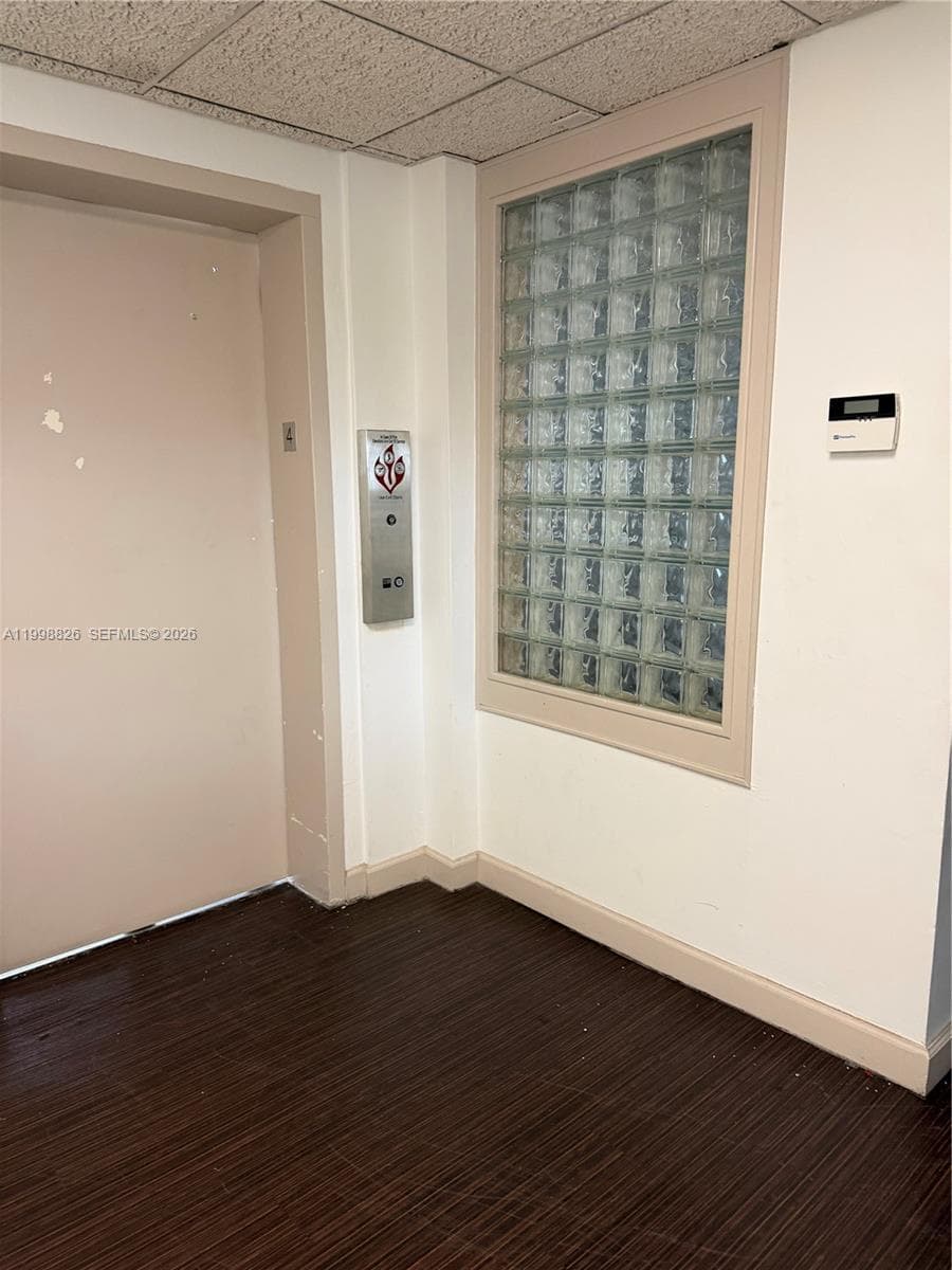 101 NW 167th St, North Miami Beach FL 33169 — 31