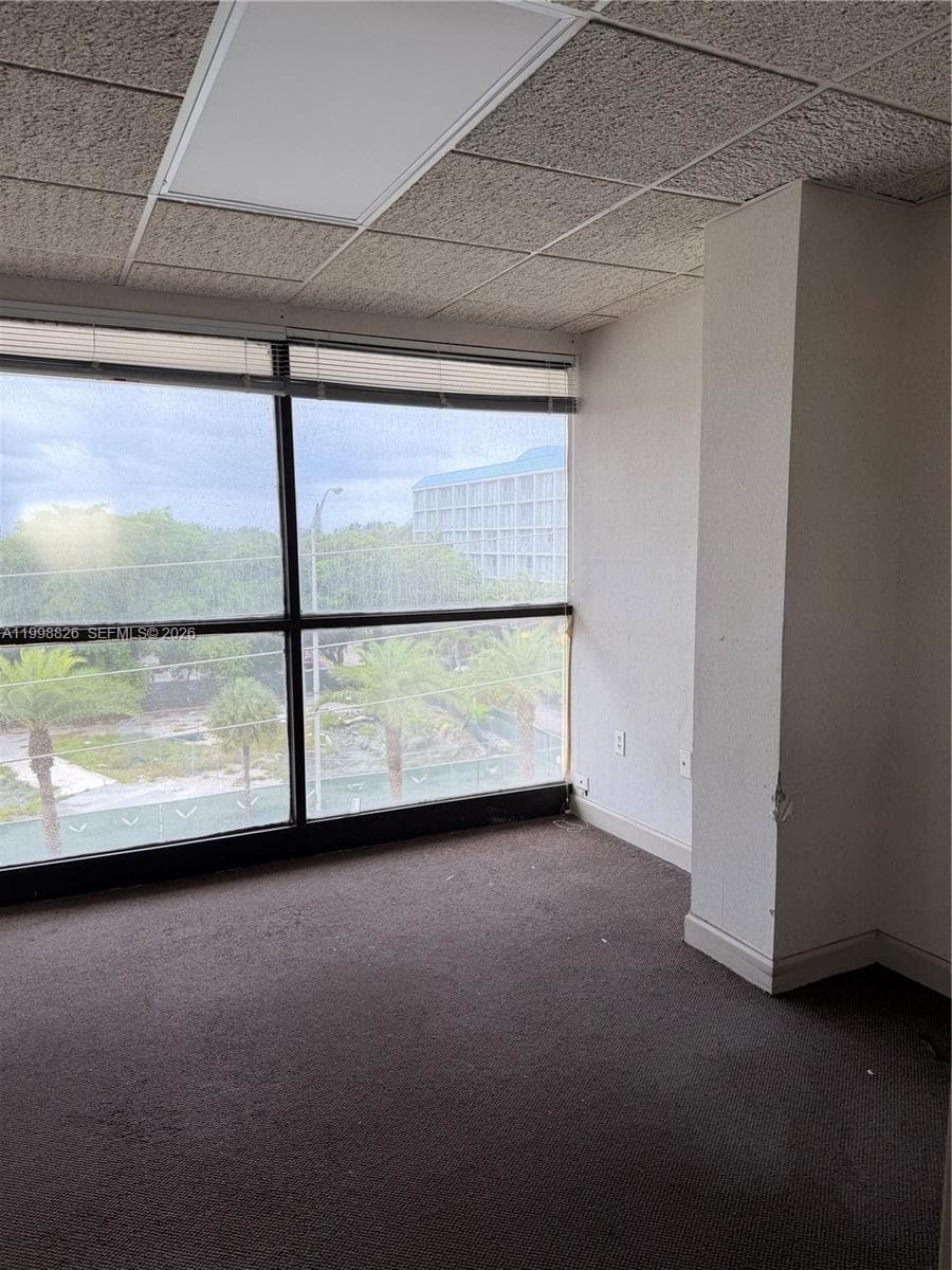 101 NW 167th St, North Miami Beach FL 33169 — 25