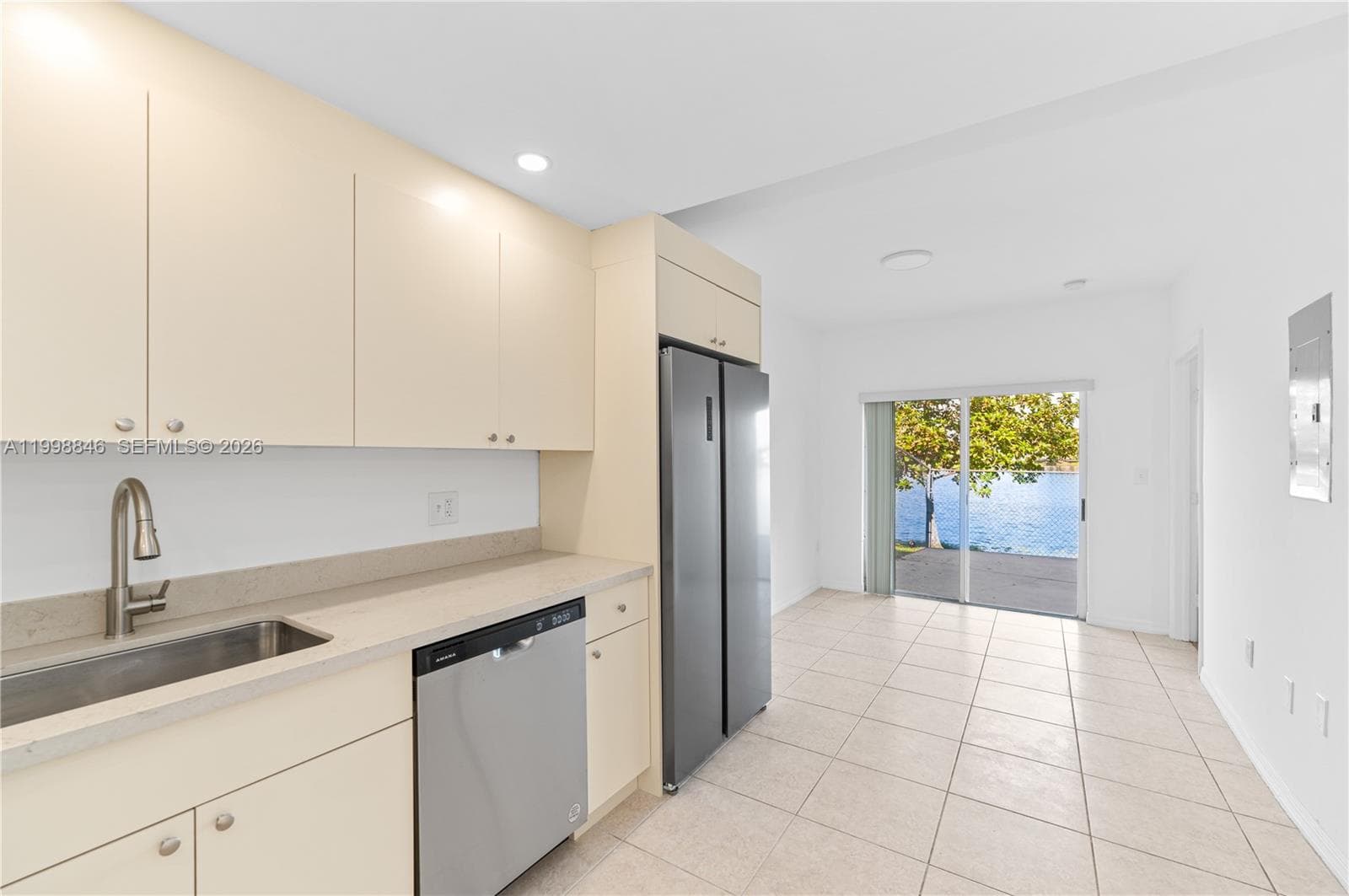 365 NW 109th Ave # 701, Miami FL 33172 — 8