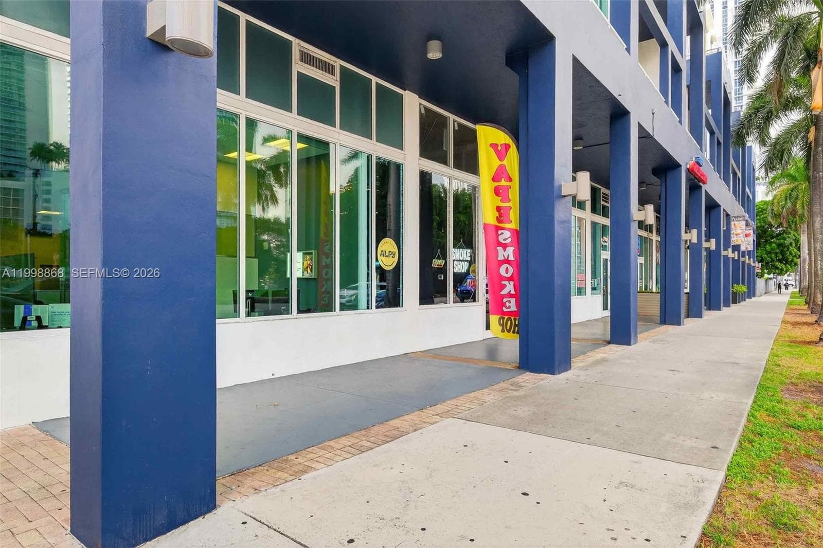275 NE 18th St, Miami FL 33132 — 17