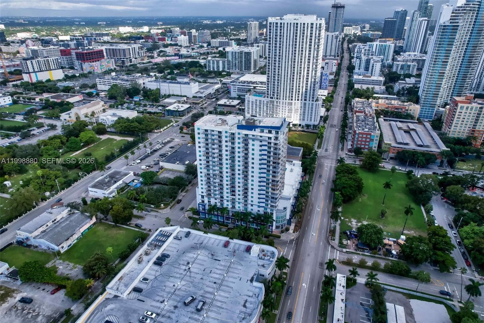 275 NE 18th St # 1, Miami FL 33132 — 20