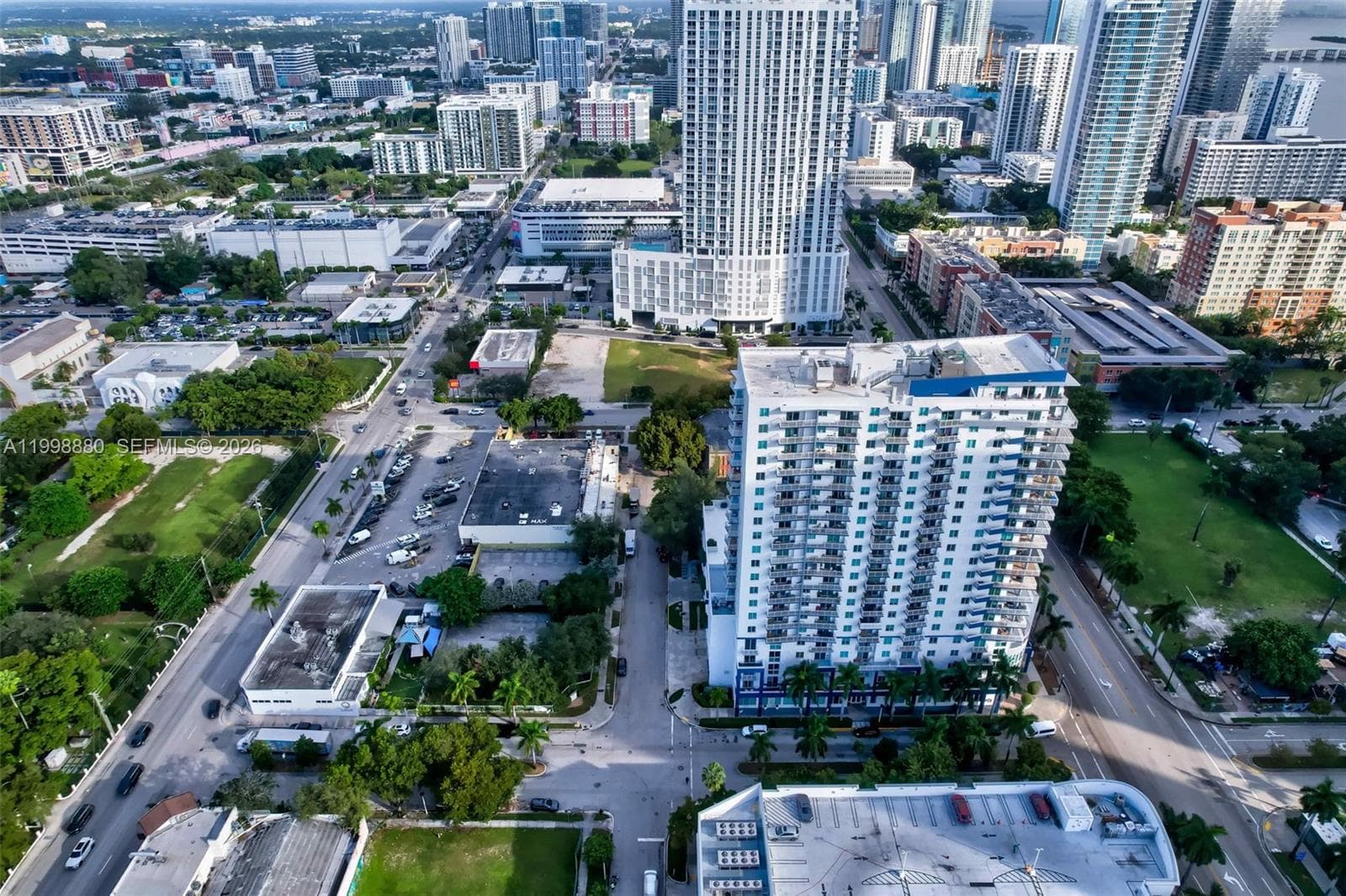 275 NE 18th St # 1, Miami FL 33132 — 24