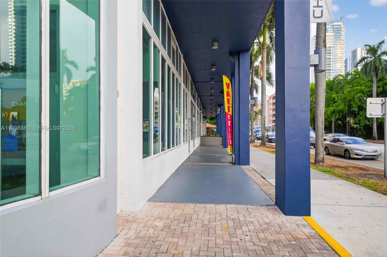 275 NE 18th St # 1, Miami FL 33132 — 18