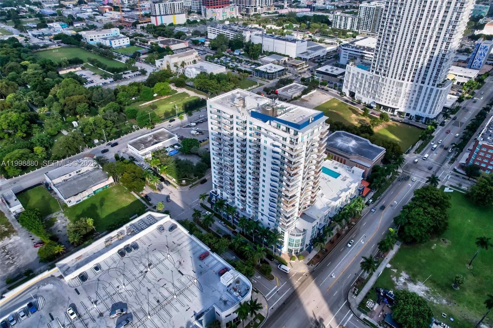 275 NE 18th St # 1, Miami FL 33132 — 25