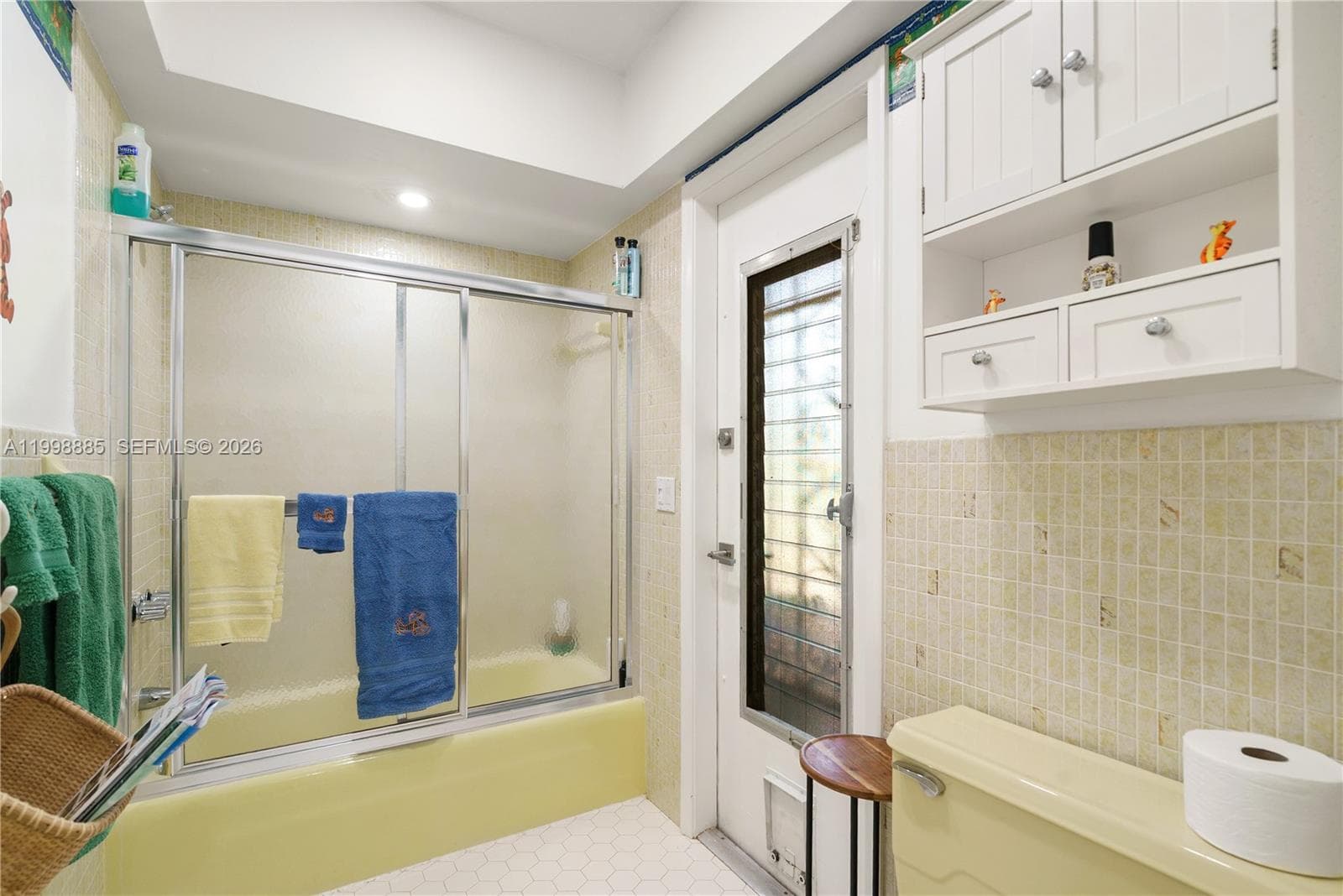 11490 SW 72nd Ct, Pinecrest FL 33156 — 16