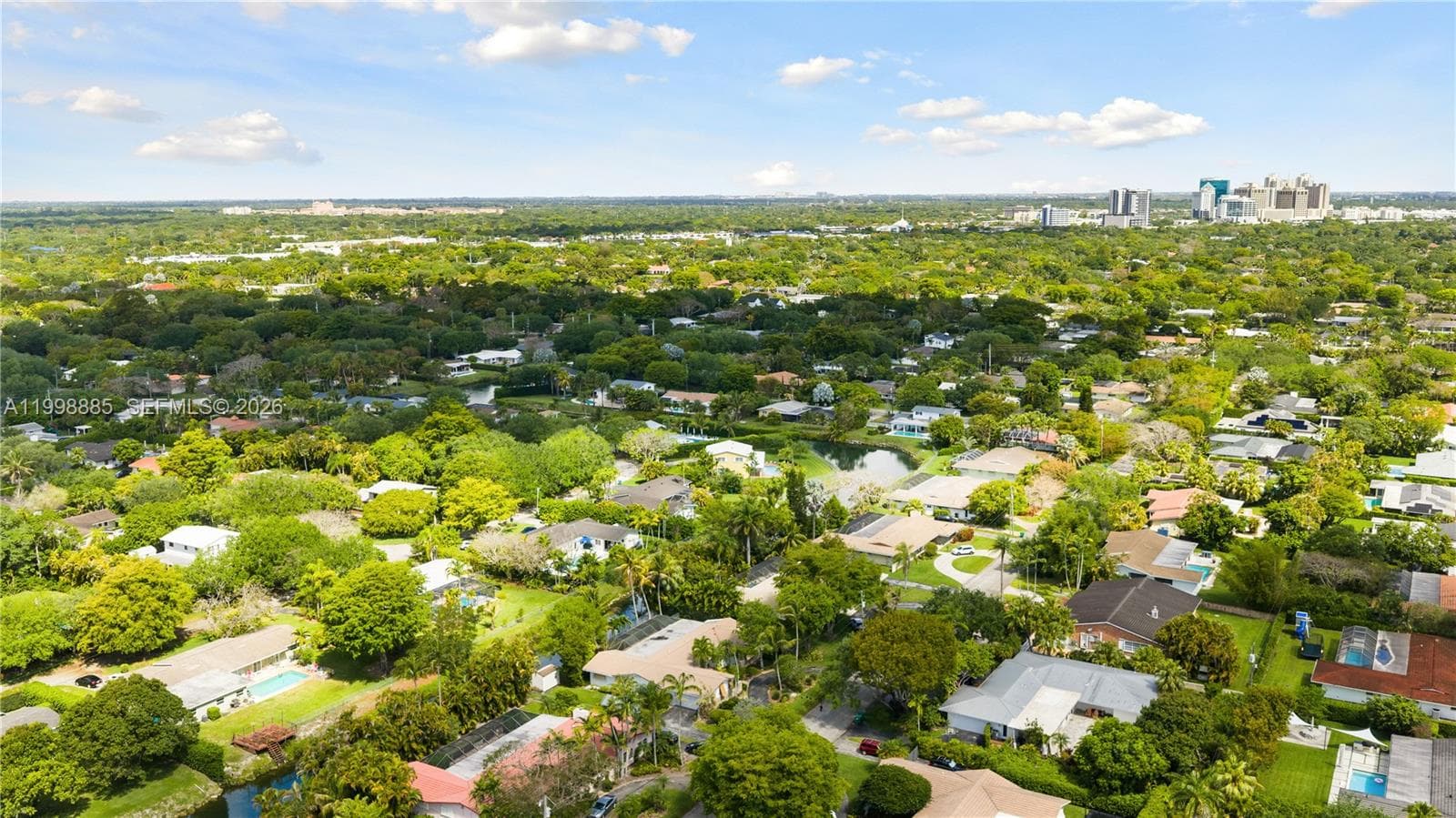 11490 SW 72nd Ct, Pinecrest FL 33156 — 24