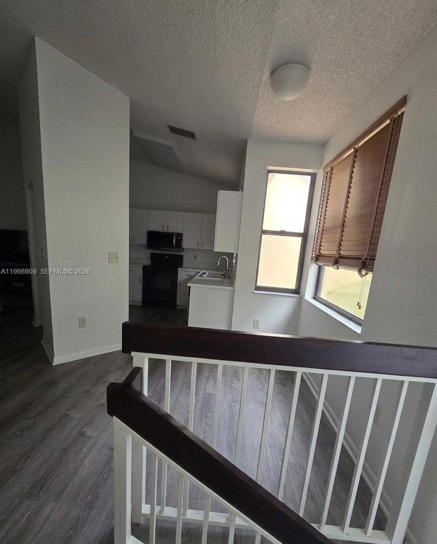 15515 N Miami Lakeway N # 11, Miami Lakes FL 33014 — 5