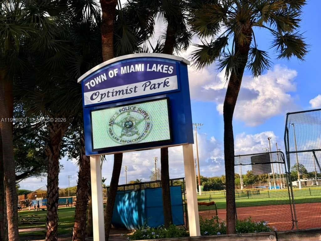 15515 N Miami Lakeway N # 11, Miami Lakes FL 33014 — 34