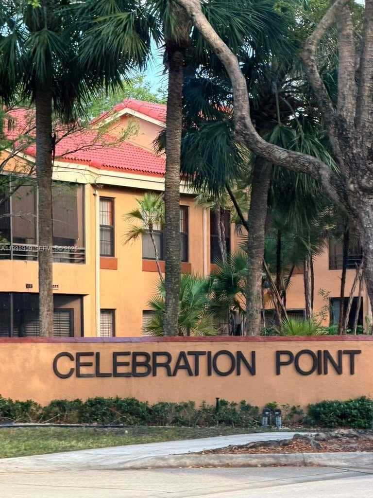 15515 N Miami Lakeway N # 11, Miami Lakes FL 33014 — 18
