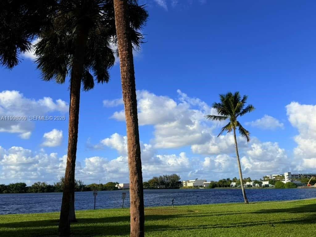 15515 N Miami Lakeway N # 11, Miami Lakes FL 33014 — 19