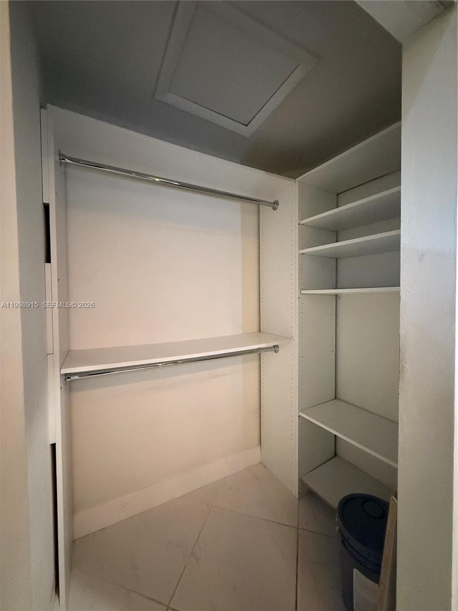 17268 NW 60th Ct, Hialeah FL 33015 — 14