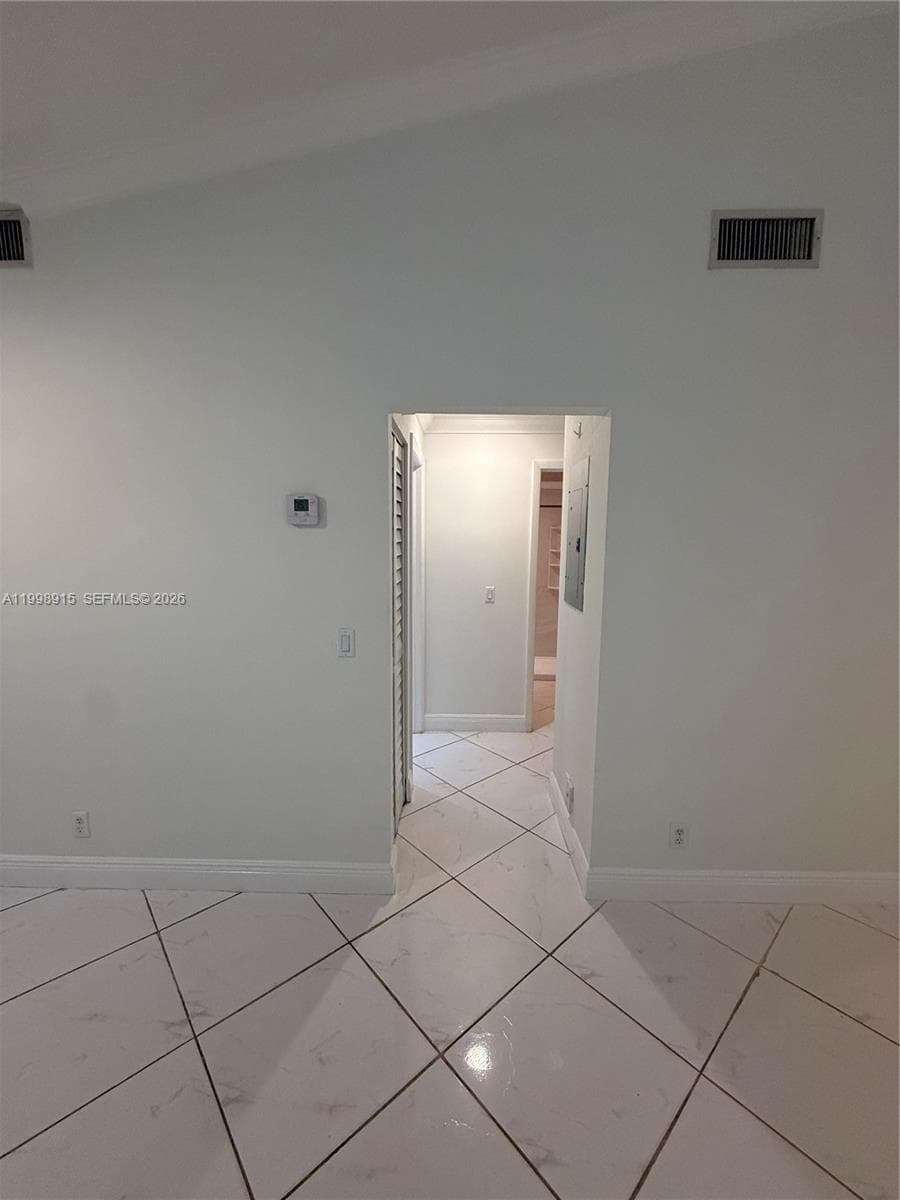 17268 NW 60th Ct, Hialeah FL 33015 — 15