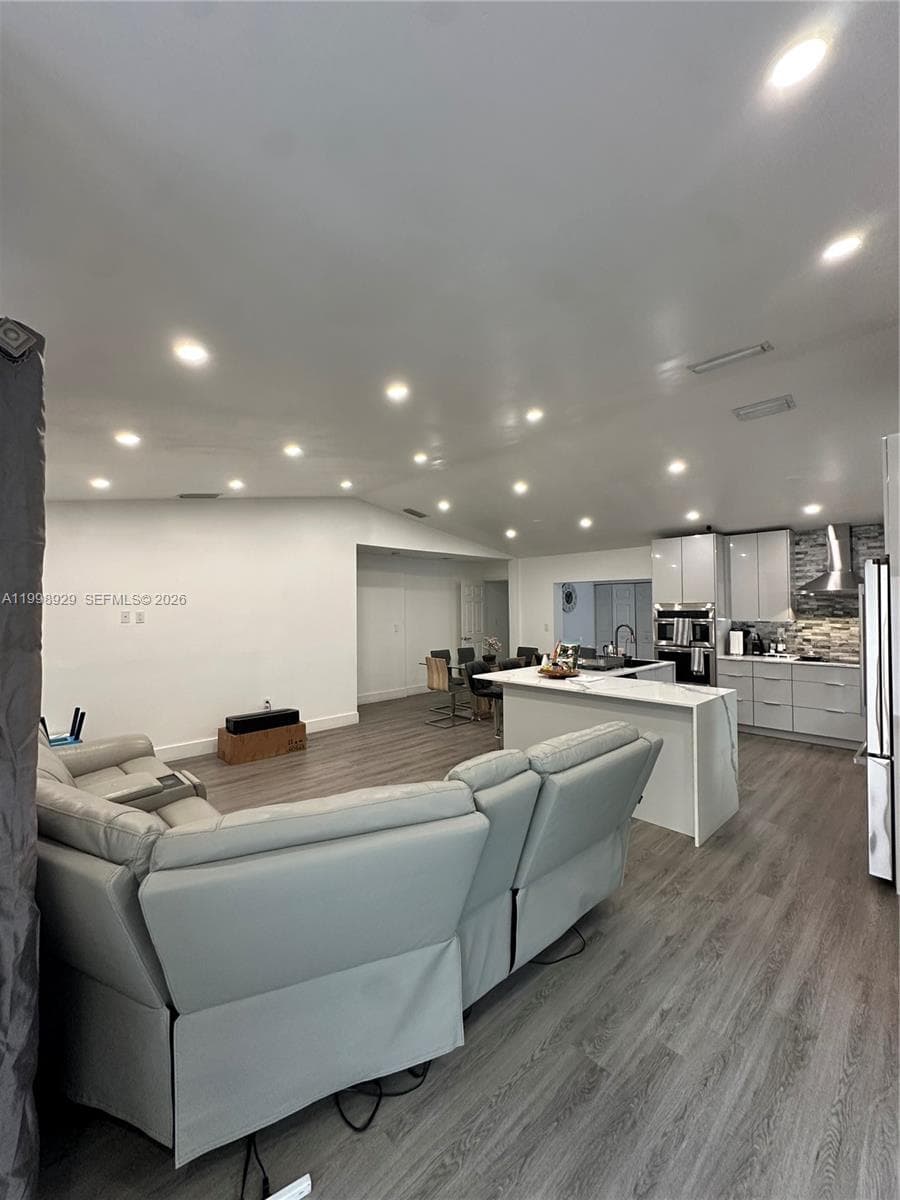5923 SW 147th Pl, Miami FL 33193 — 7