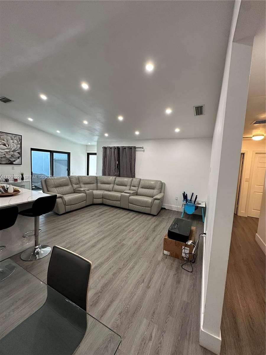 5923 SW 147th Pl, Miami FL 33193 — 35