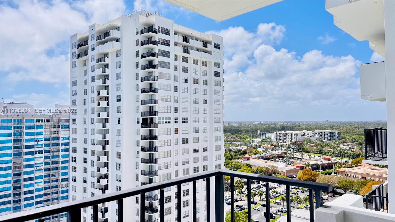2780 NE 183rd St # 2012, Aventura FL 33160 — 3