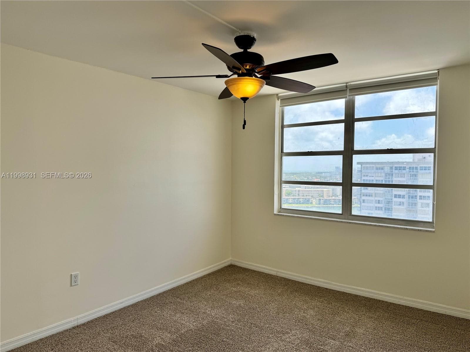 2780 NE 183rd St # 2012, Aventura FL 33160 — 33