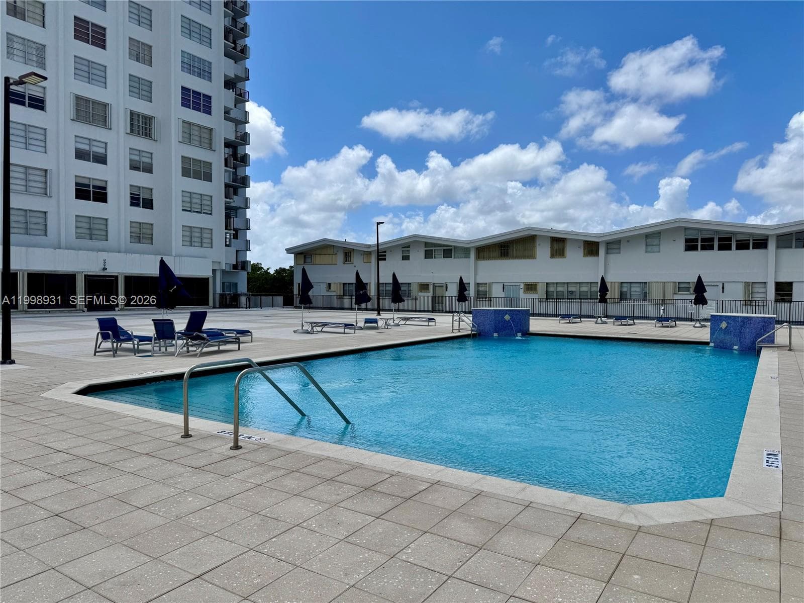 2780 NE 183rd St # 2012, Aventura FL 33160 — 45