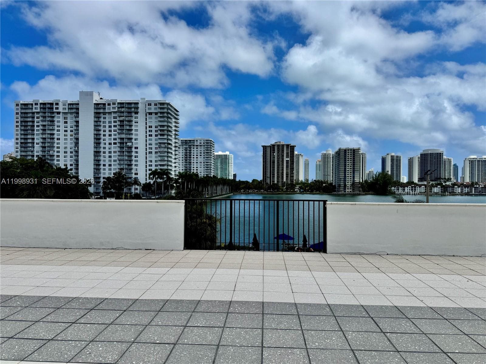 2780 NE 183rd St # 2012, Aventura FL 33160 — 50