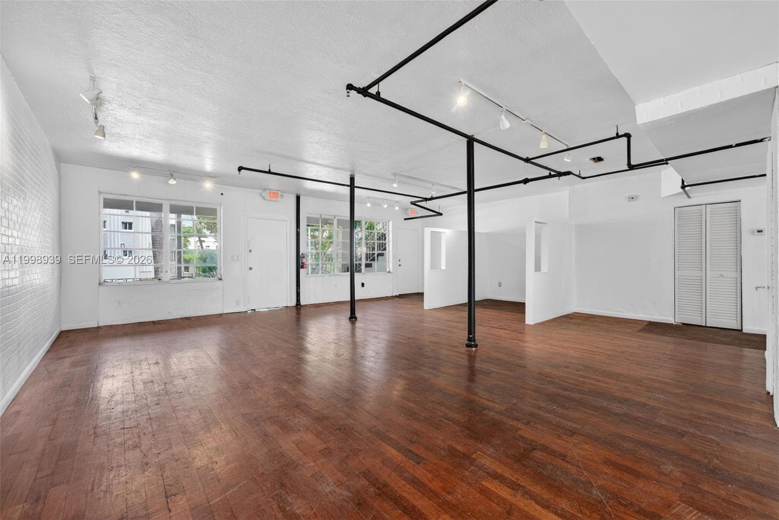 901 Pennsylvania Ave, Miami Beach FL 33139 — 28
