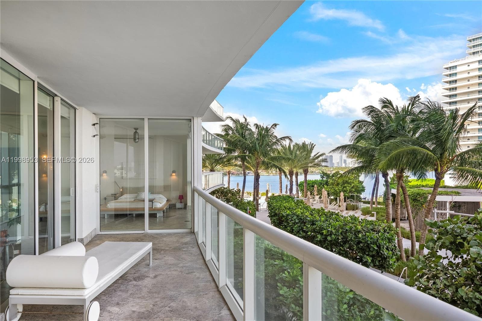 450 Alton Rd # 704, Miami Beach FL 33139 — 38