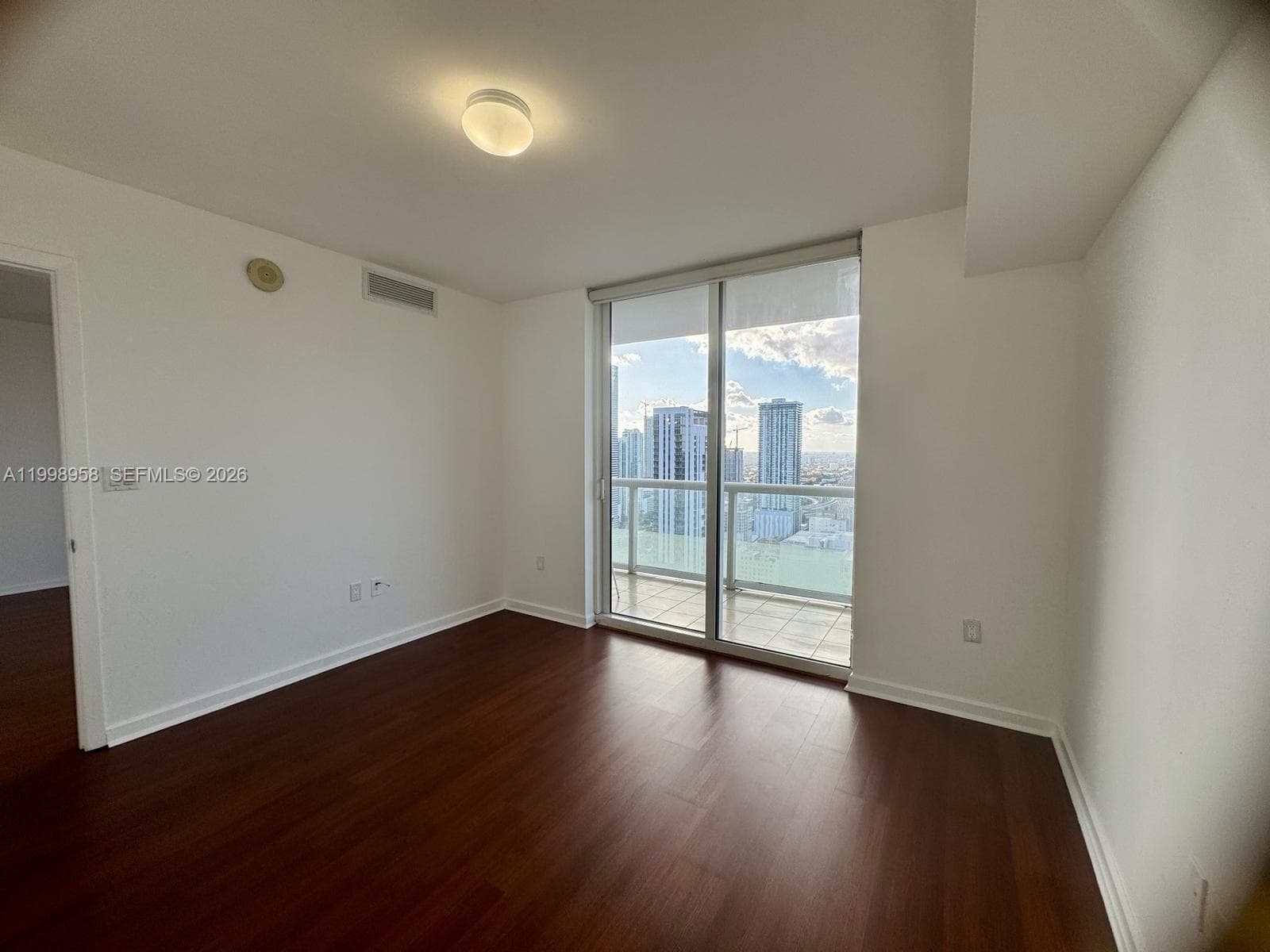 50 BISCAYNE Blvd # 3807, Miami FL 33132 — 12