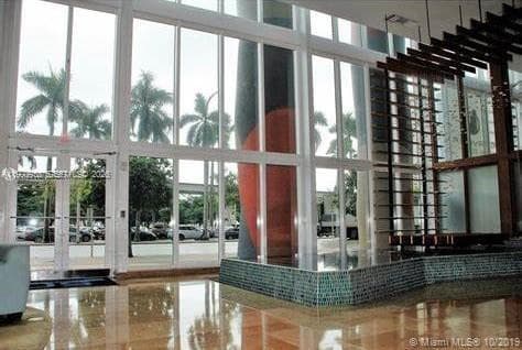 50 BISCAYNE Blvd # 3807, Miami FL 33132 — 28