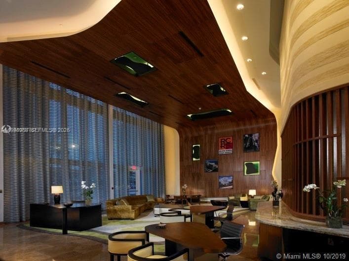 50 BISCAYNE Blvd # 3807, Miami FL 33132 — 29