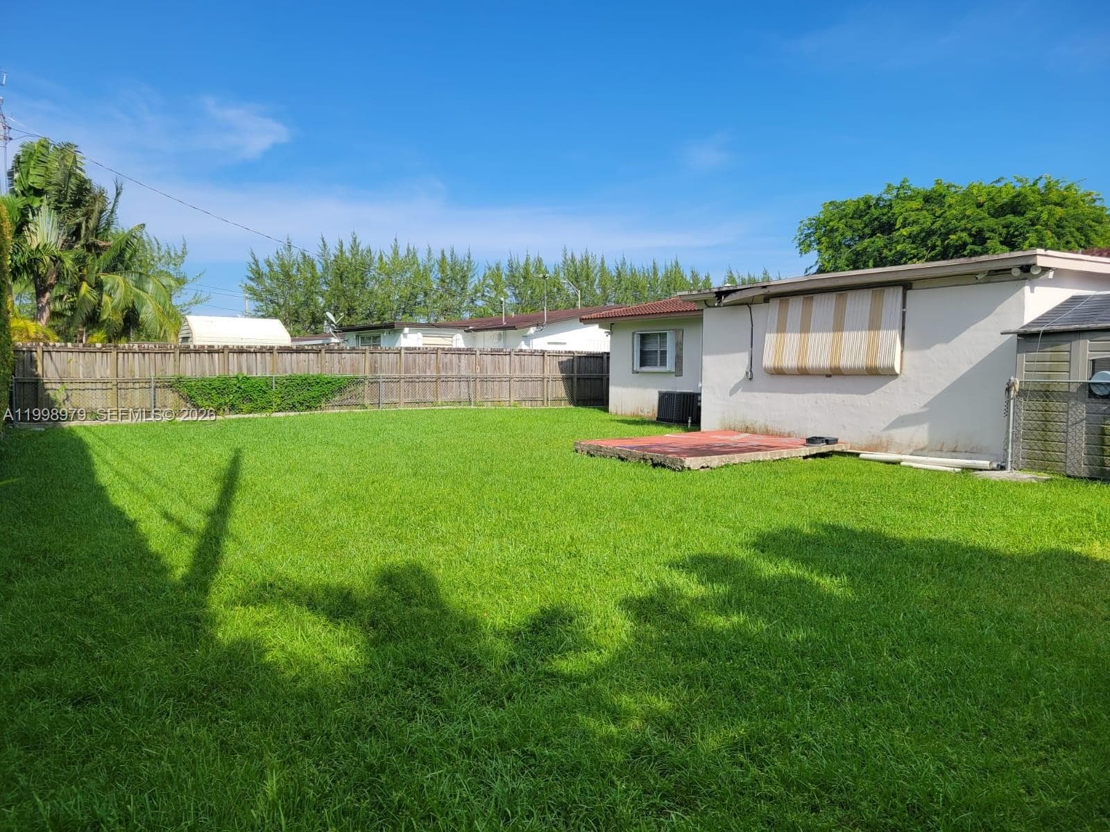 8245 SW 43rd St, Miami FL 33155 — 22