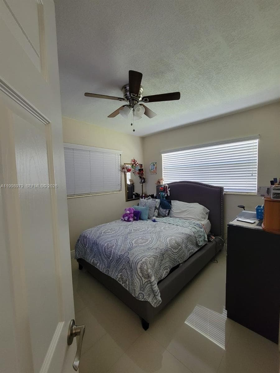 8245 SW 43rd St, Miami FL 33155 — 3