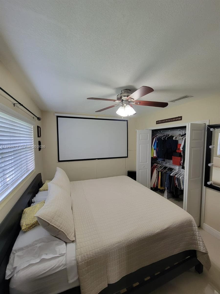 8245 SW 43rd St, Miami FL 33155 — 8