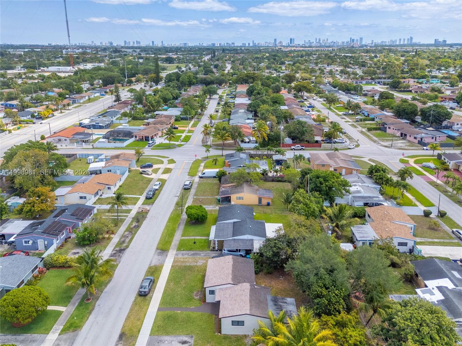 1000 NW 198th St, Miami Gardens FL 33169 — 32