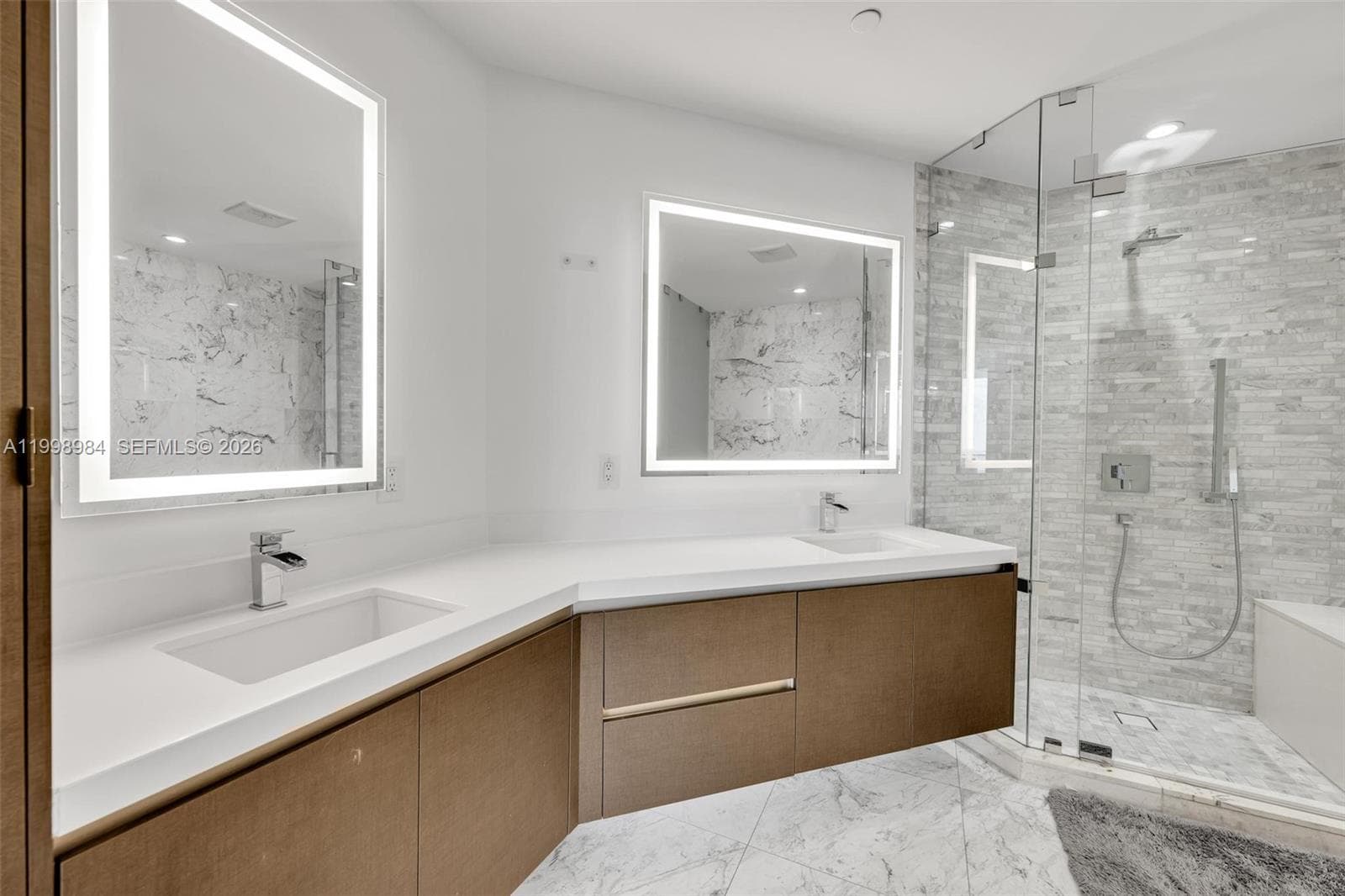 851 NE 1st Ave # 3708, Miami FL 33132 — 12