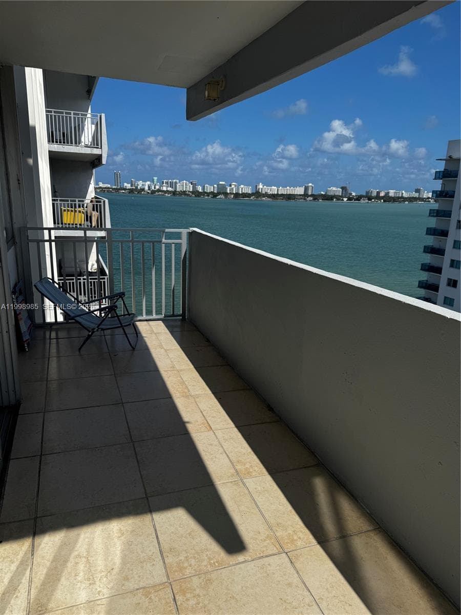 7545 E Treasure Dr # 9K, North Bay Village FL 33141 — 3